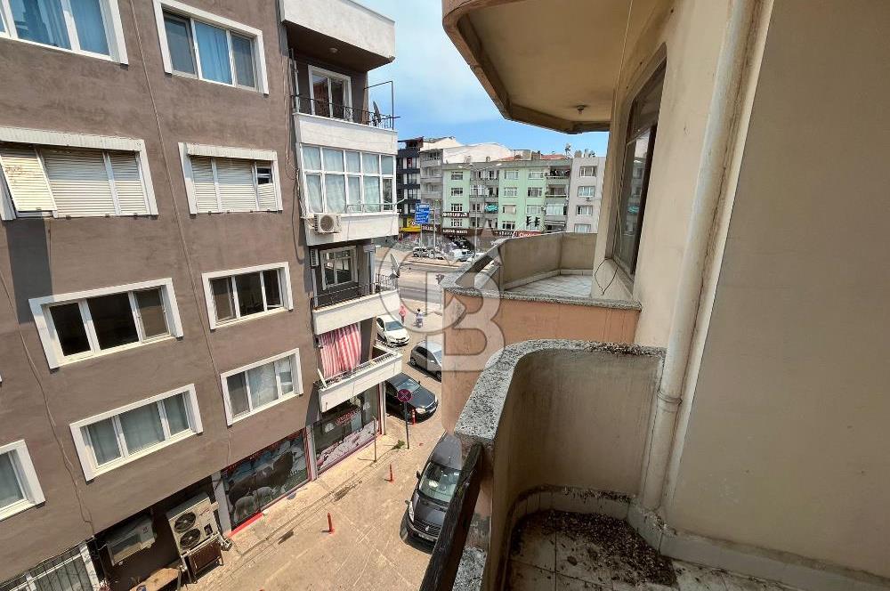 LAPSEKİ ÇARŞI MERKEZİNDE 3+1 SATILIK DAİRE