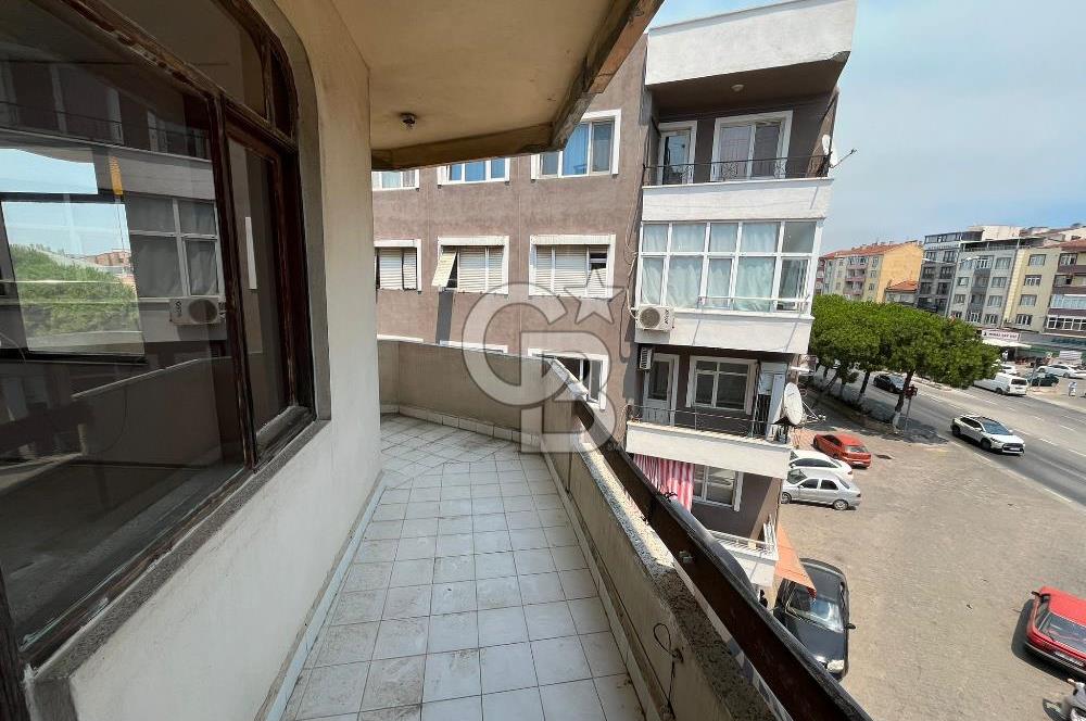 LAPSEKİ ÇARŞI MERKEZİNDE 3+1 SATILIK DAİRE