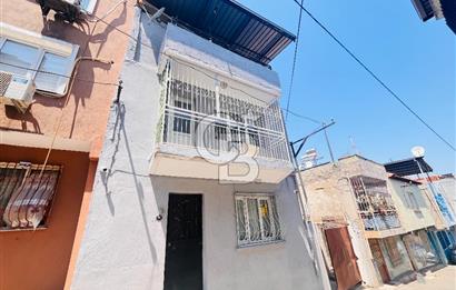 Konak Gültepe'de 2 Katlı 2 Daireli Teraslı Komple Satılık Bina 