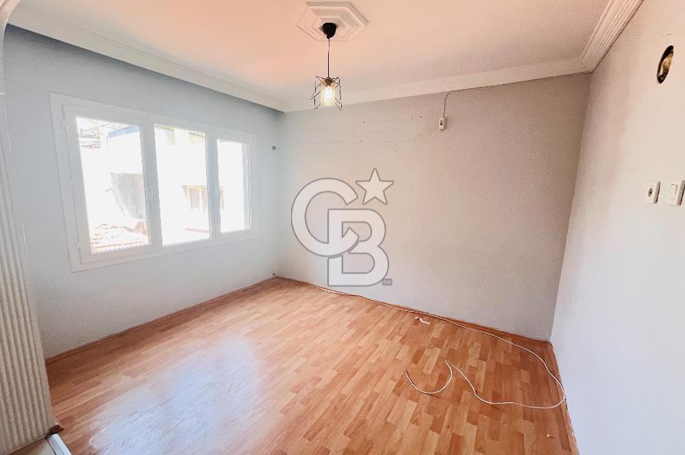 Konak Gültepe'de 2 Katlı 2 Daireli Teraslı Komple Satılık Bina 