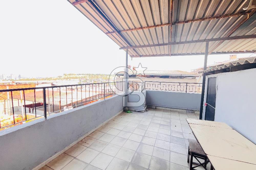 Konak Gültepe'de 2 Katlı 2 Daireli Teraslı Komple Satılık Bina 