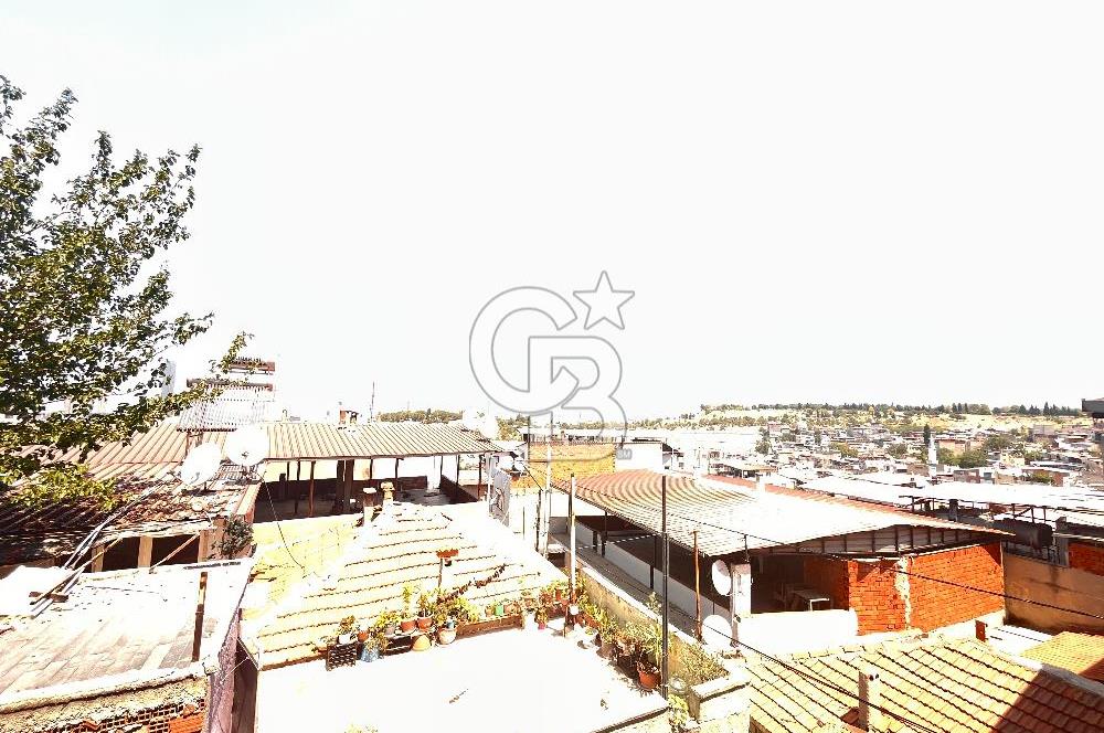 Konak Gültepe'de 2 Katlı 2 Daireli Teraslı Komple Satılık Bina 