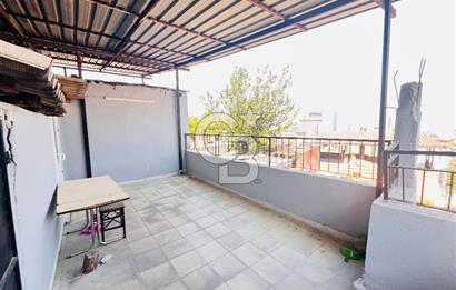Konak Gültepe'de 2 Katlı 2 Daireli Teraslı Komple Satılık Bina 