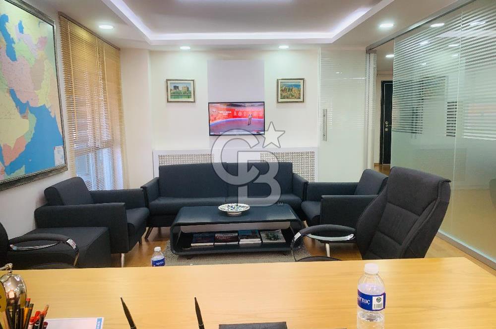 MEBUSEVLERİNDE YENİ BİNADA ÖZEL YAPIM SATILIK LÜKS OFİS
