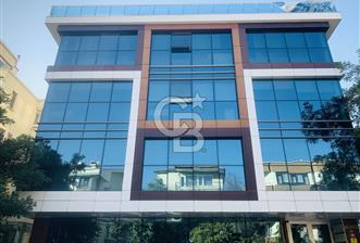 MEBUSEVLERİNDE YENİ BİNADA ÖZEL YAPIM SATILIK LÜKS OFİS