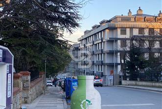 altunizade harika konumda fırsat satılık daire