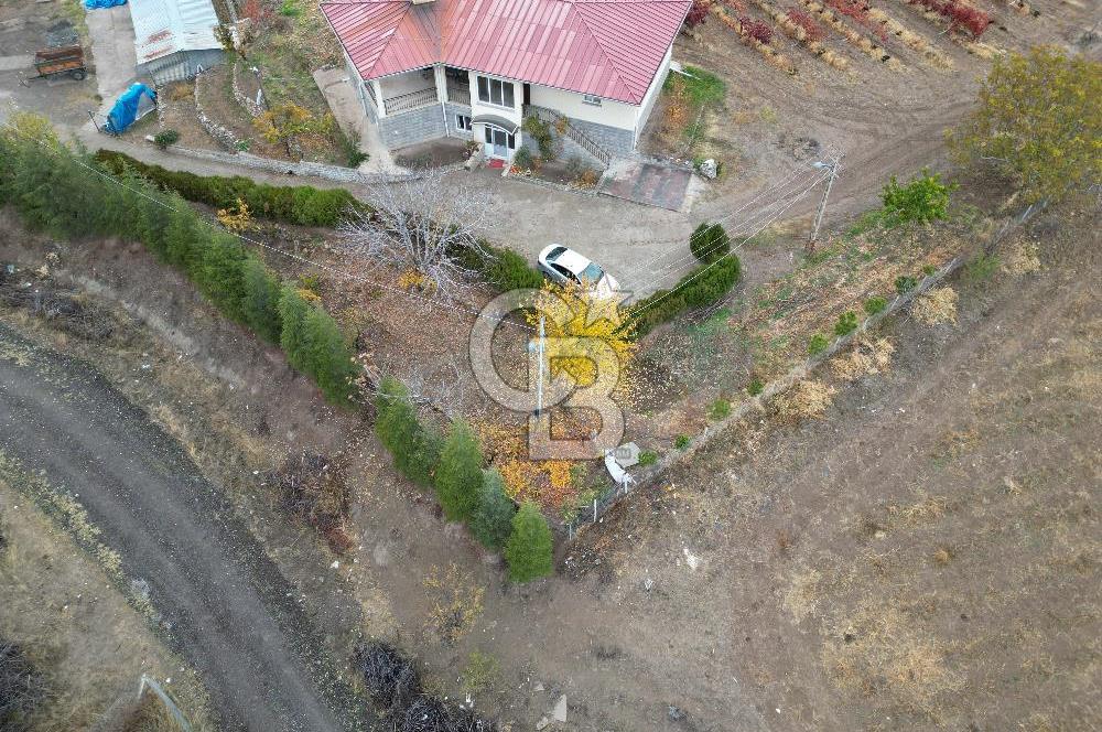 KALECİK ŞENYURT'TA EKİPMANLARIYLA SATILIK 92.167 m2 ÜZÜM BAĞI