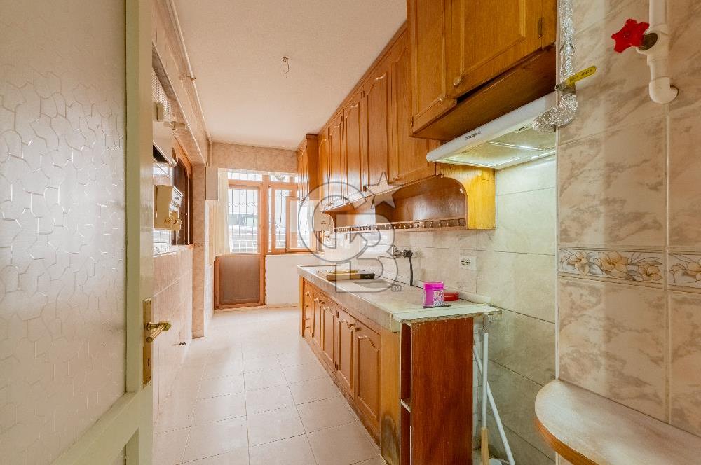 Bornova Büyük Park Yakını Kiralık 3 + 1 Daire