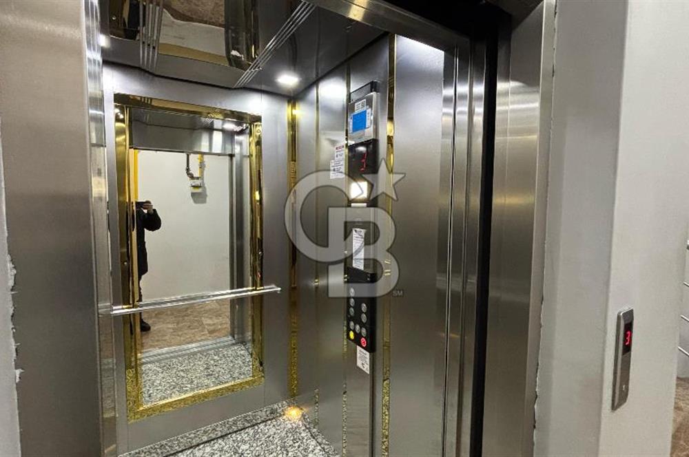 SELAHİYE'DE İKİNCİ BULVARA CEPHE KİRALIK 2+1 EŞYALI DAİRE 