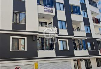 SELAHİYE'DE İKİNCİ BULVARA CEPHE KİRALIK 2+1 EŞYALI DAİRE 