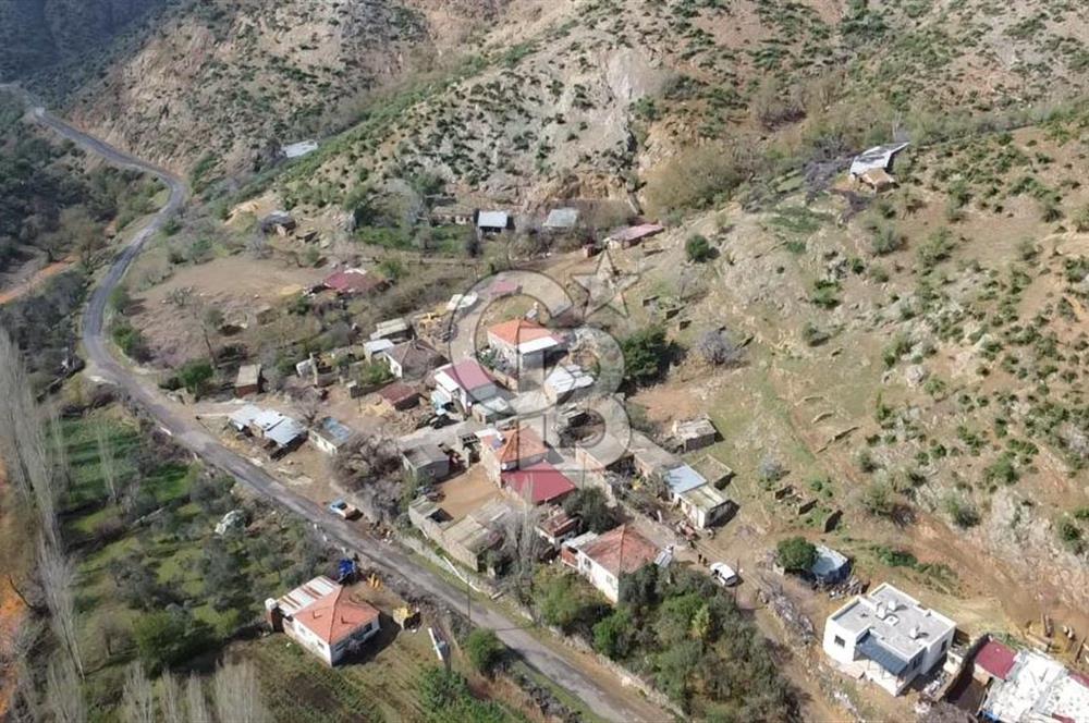 ÇANAKKALE AYVACIK KESTANELİK KÖYÜ SATILIK KERPİÇ EV VE ARSASI