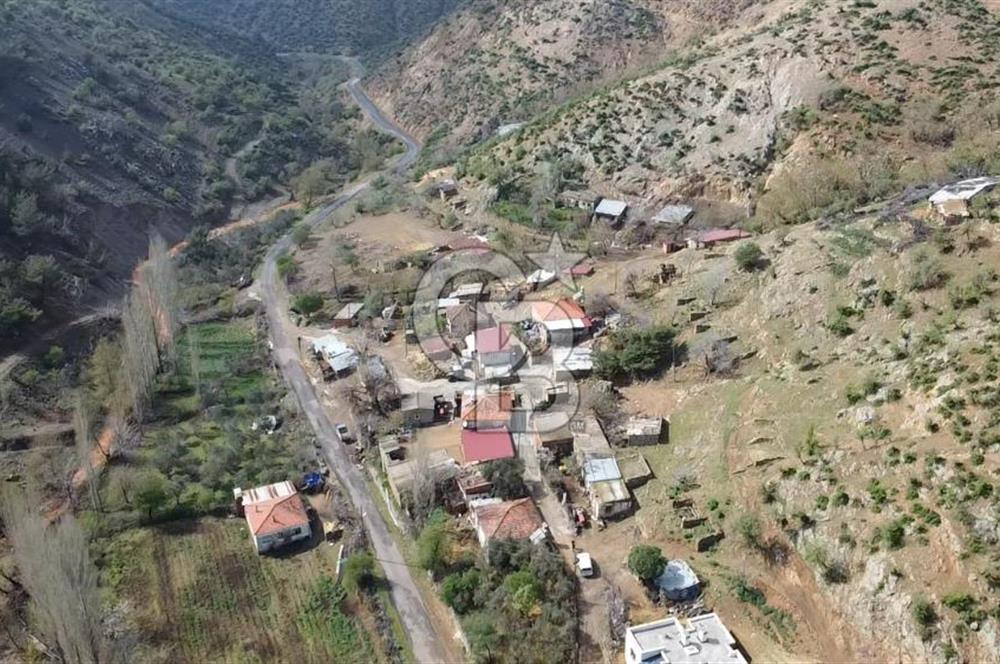 ÇANAKKALE AYVACIK KESTANELİK KÖYÜ SATILIK KERPİÇ EV VE ARSASI