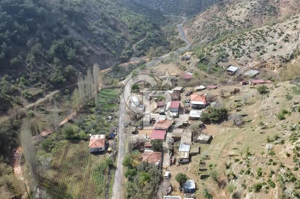 ÇANAKKALE AYVACIK KESTANELİK KÖYÜ SATILIK KERPİÇ EV VE ARSASI