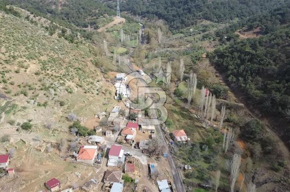 ÇANAKKALE AYVACIK KESTANELİK KÖYÜ SATILIK KERPİÇ EV VE ARSASI
