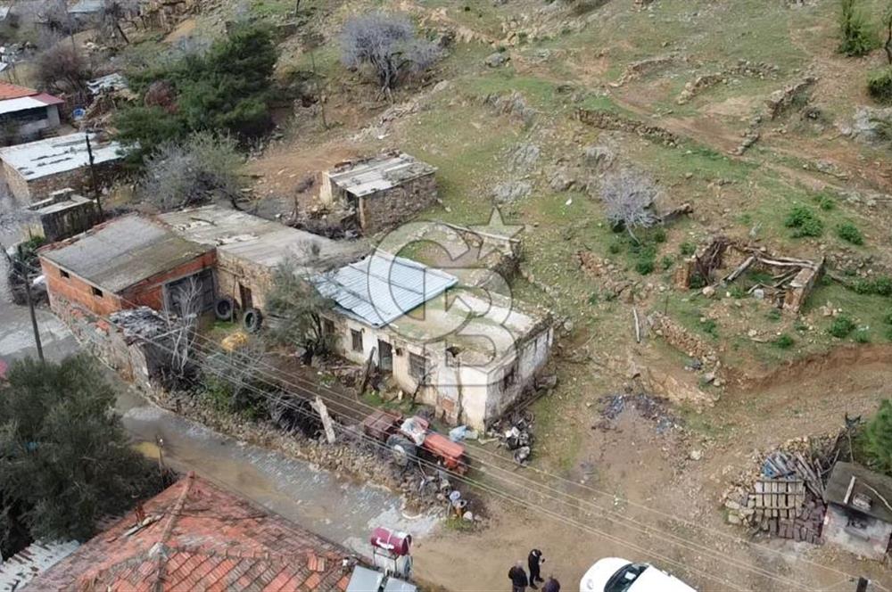 ÇANAKKALE AYVACIK KESTANELİK KÖYÜ SATILIK KERPİÇ EV VE ARSASI