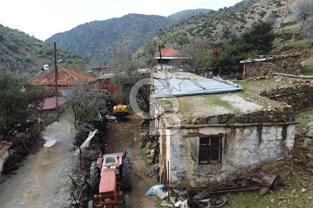 ÇANAKKALE AYVACIK KESTANELİK KÖYÜ SATILIK KERPİÇ EV VE ARSASI