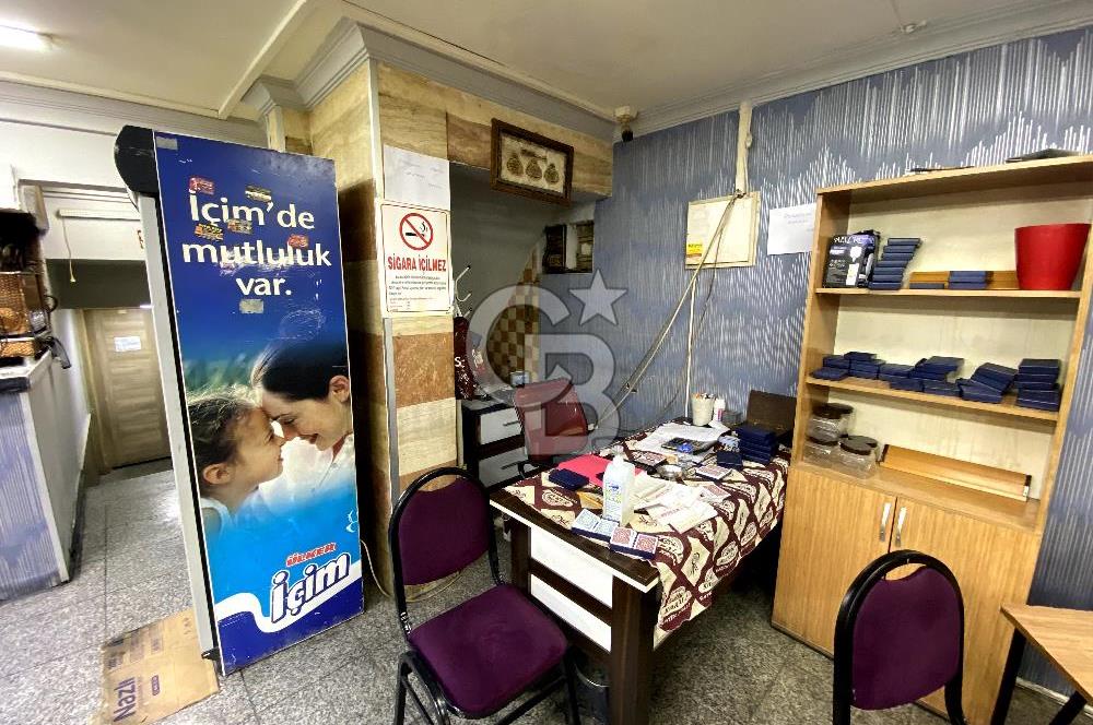 BOZYAKA MERKEZDE GENİŞ ASMA KATLI SATILIK DÜKKAN
