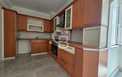 Karşıyaka Fazıl Bey Caddesinde 3+1 kiralık daire