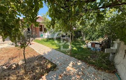 Urla Torasan Mahallesi 328 m2 Arsa İçerisinde Müstakil Ev