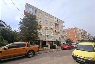 BOSTANLI YUSUF VARDAR SOKAKTA SATILIK 2+1 DAİRE