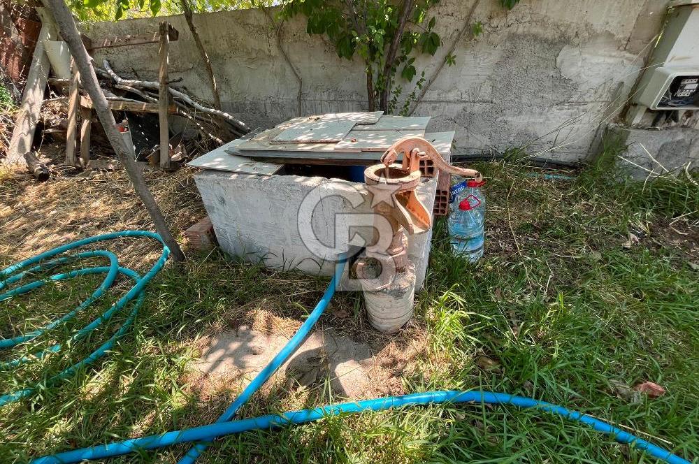 Urla Torasan Mahallesi 328 m2 Arsa İçerisinde Müstakil Ev