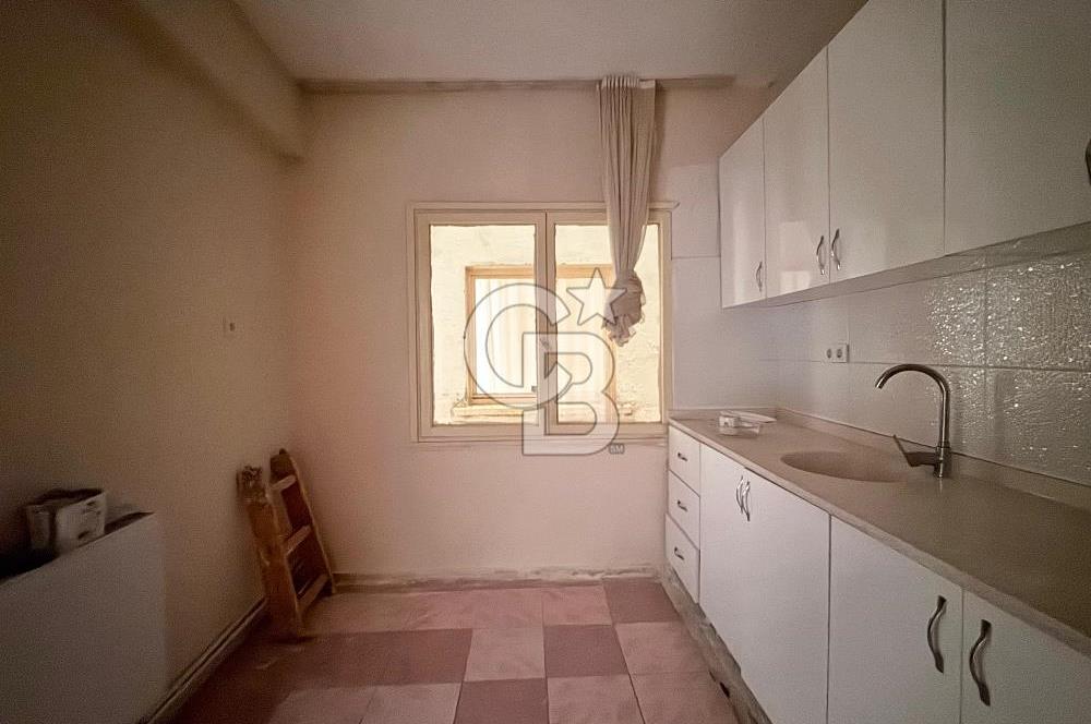 Konak Atilla Mh. Üçyol Metro İstasyon yakını D. Gazlı Satılık 2+1 Daire