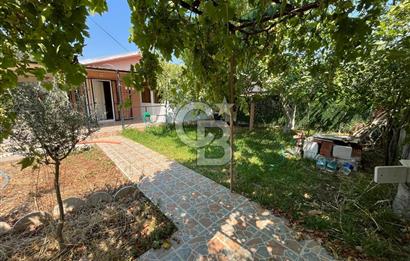 Urla Torasan Mahallesi 328 m2 Arsa İçerisinde Müstakil Ev