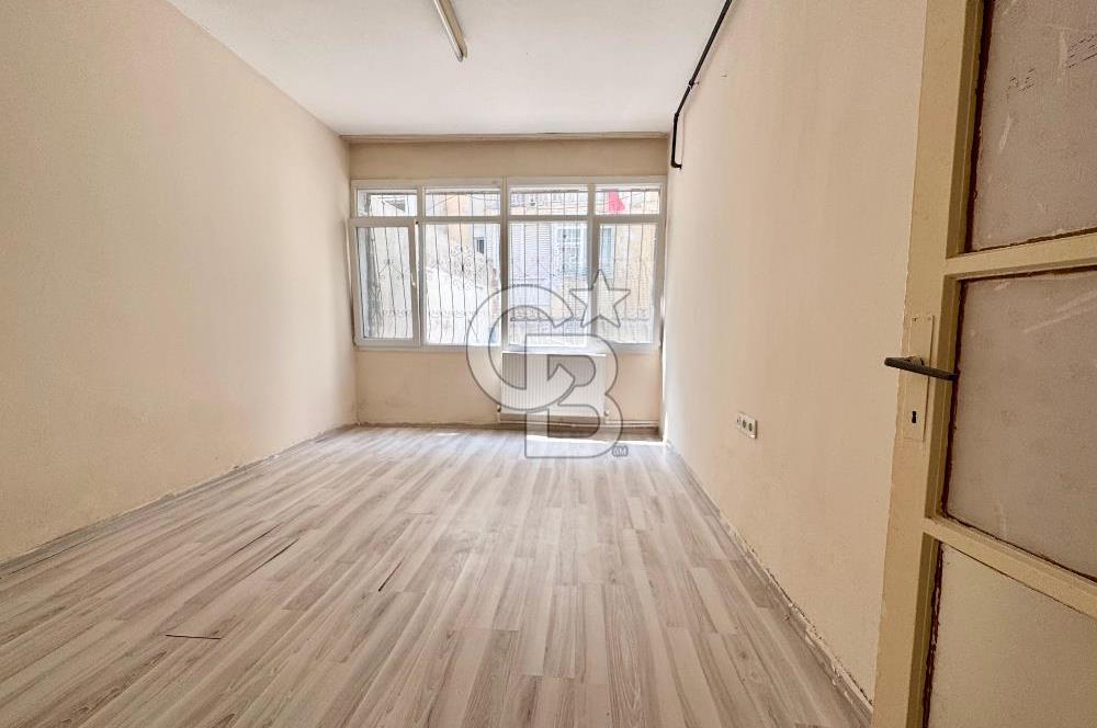 Konak Atilla Mh. Üçyol Metro İstasyon yakını D. Gazlı Satılık 2+1 Daire