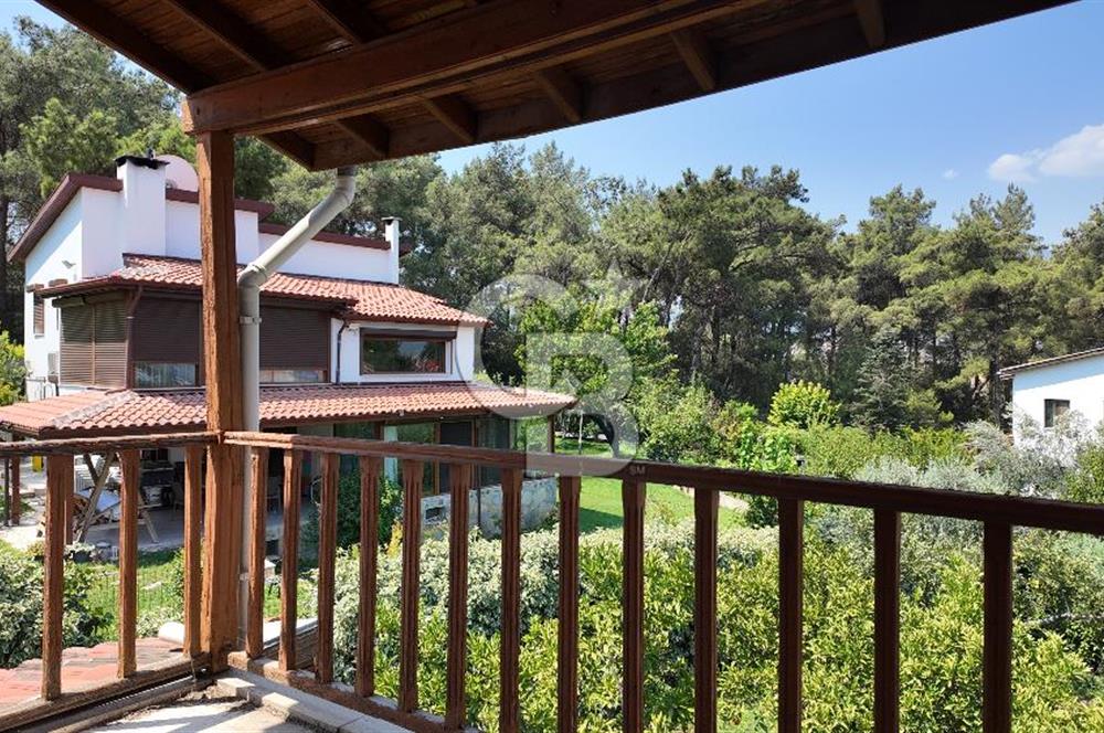 Kemalpaşa Yukarı kızılca Sağlıklı Yaşam Sitesinde Satılık Villa