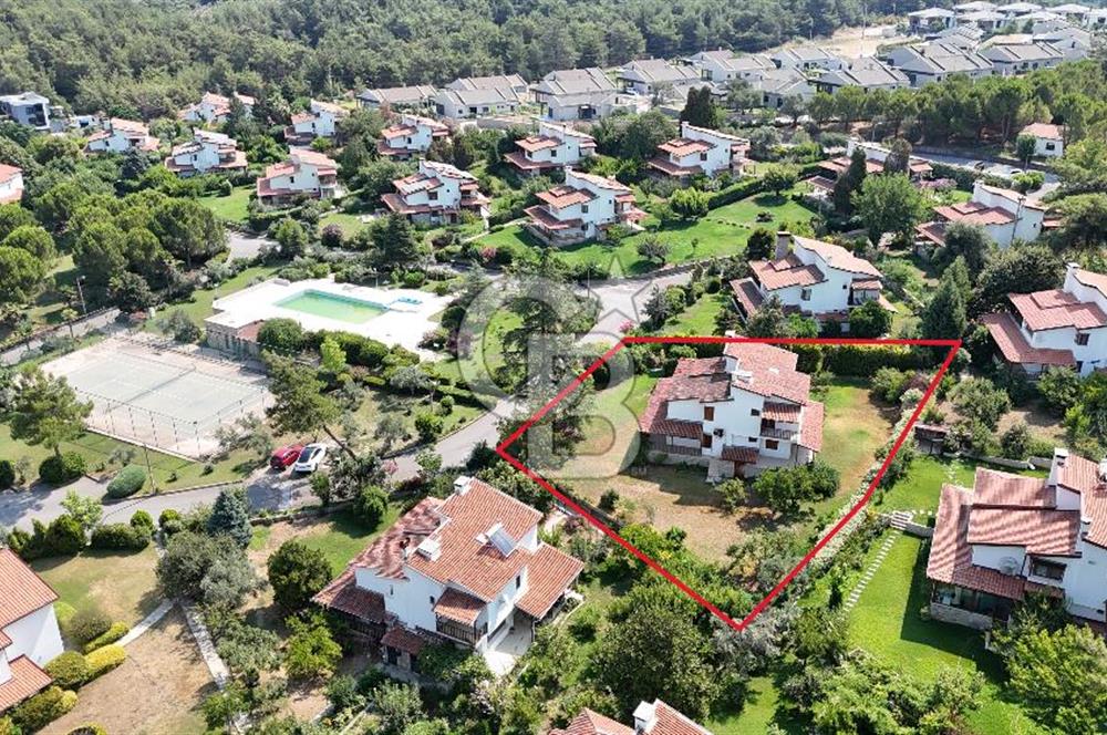 Kemalpaşa Yukarı kızılca Sağlıklı Yaşam Sitesinde Satılık Villa