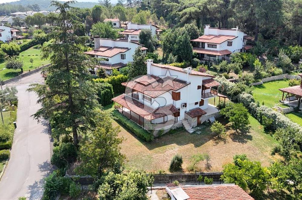 Kemalpaşa Yukarı kızılca Sağlıklı Yaşam Sitesinde Satılık Villa