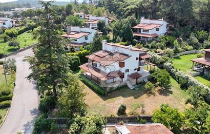 Kemalpaşa Yukarı kızılca Sağlıklı Yaşam Sitesinde Satılık Villa