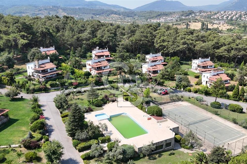 Kemalpaşa Yukarı kızılca Sağlıklı Yaşam Sitesinde Satılık Villa
