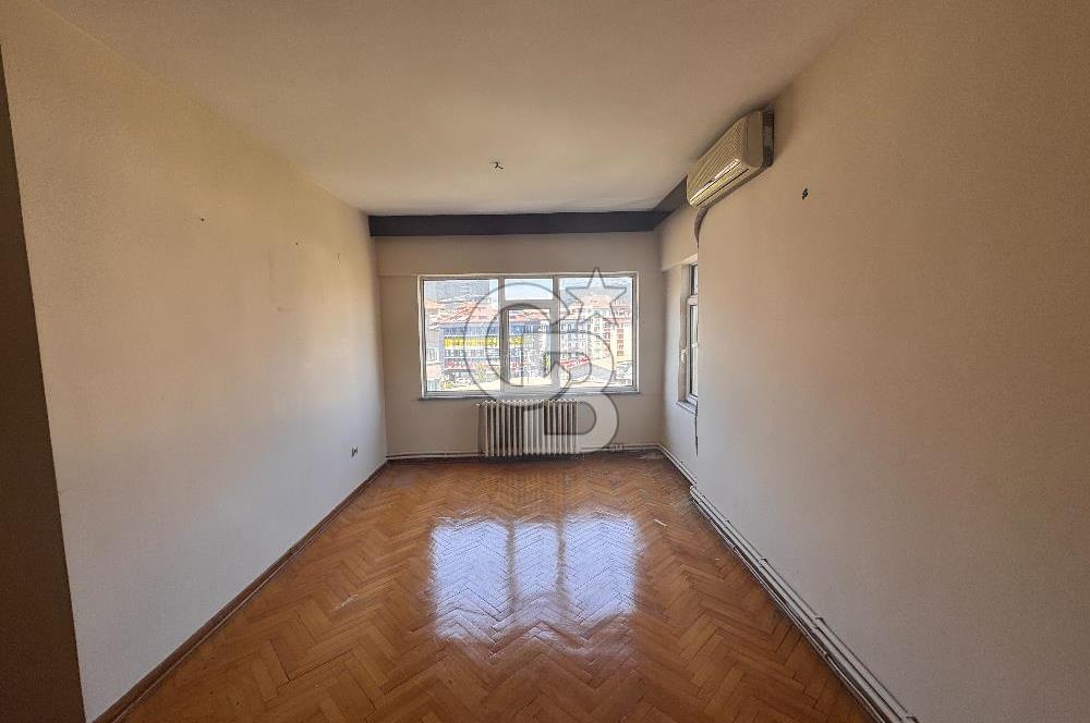 Ümraniye Atakentde 3+1 Canpark AVM Karşısı 95m² Satılık Daire