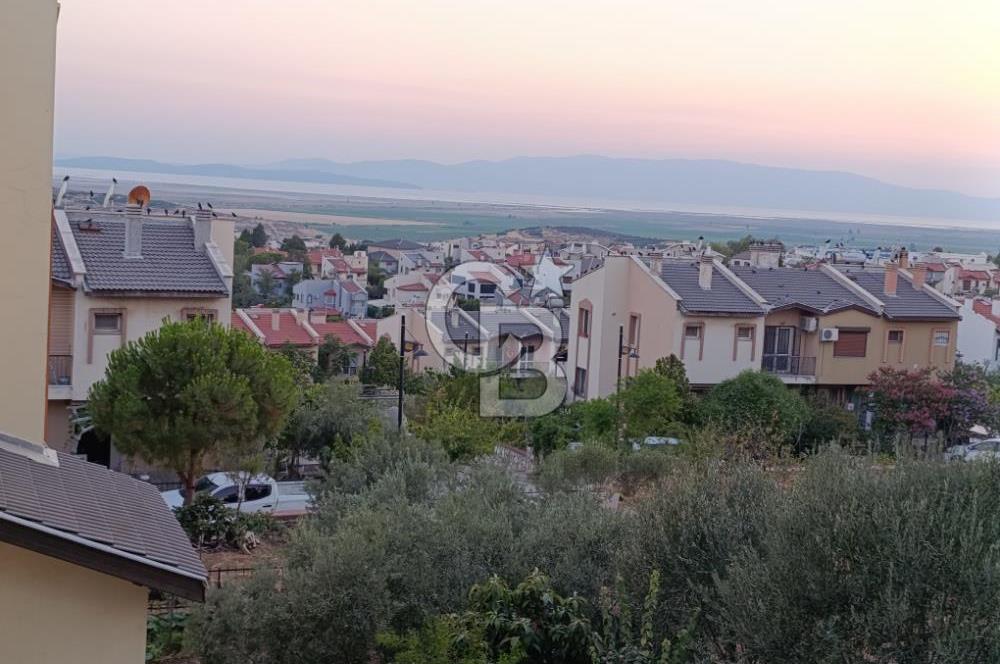 Villakent de Satılık 4+1 Köşe Villa