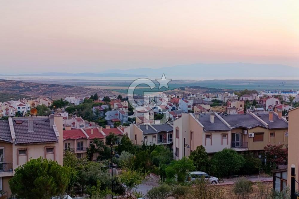 Villakent de Satılık 4+1 Köşe Villa