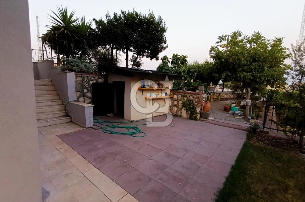 Villakent de Satılık 4+1 Köşe Villa
