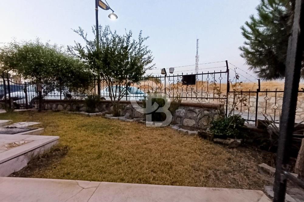 Villakent de Satılık 4+1 Köşe Villa