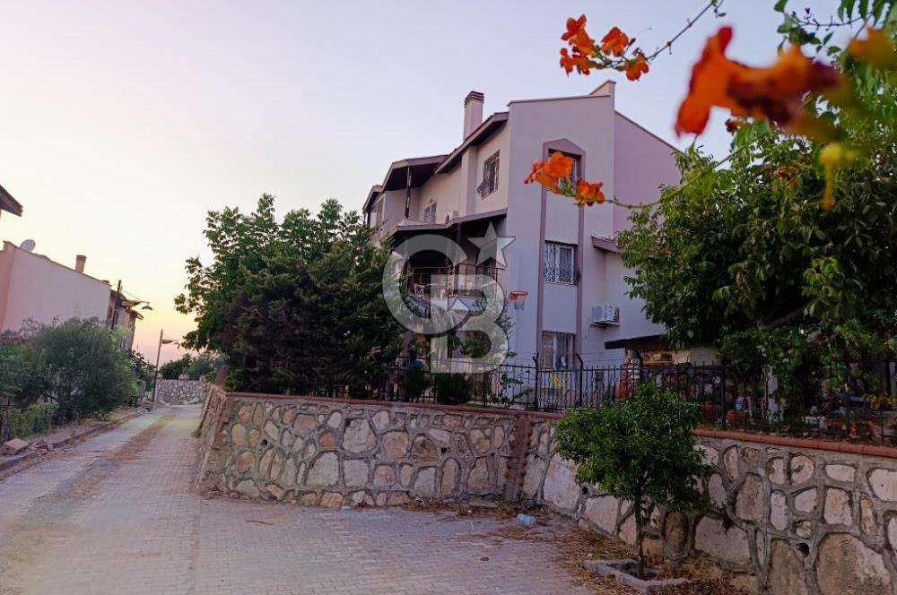 Villakent de Satılık 4+1 Köşe Villa