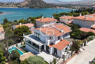Çeşme Ildır'da Deniz Manzaralı Satılık 3+1 Villa ....