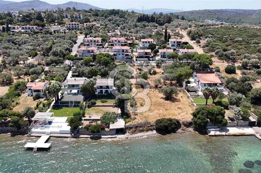 Çeşme Ildır'da Deniz Manzaralı Satılık 3+1 Villa ....