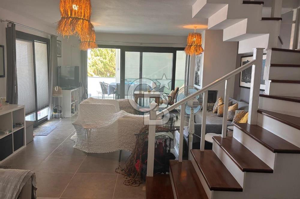 Çeşme Ildır'da Deniz Manzaralı Satılık 3+1 Villa ....