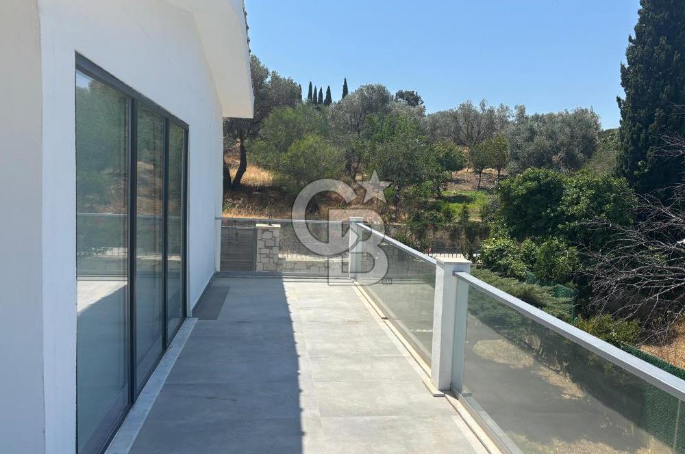 Çeşme Ildır'da Deniz Manzaralı Satılık 3+1 Villa ....