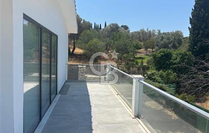 Çeşme Ildır'da Deniz Manzaralı Satılık 3+1 Villa ....