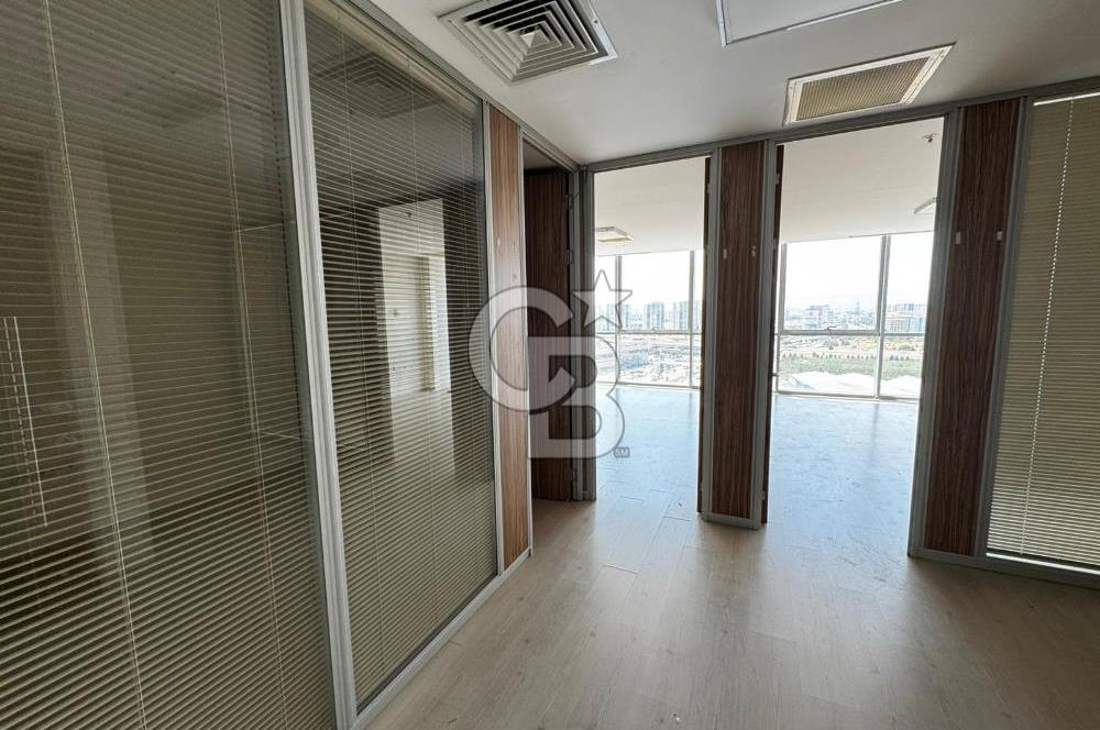 ATA YILDIZ PLAZA'DA/62 m2 NET/PANORAMİK MANZARALI/3 ODA-1 MUTFAK/ŞAHANE KİRALIK OFİS!