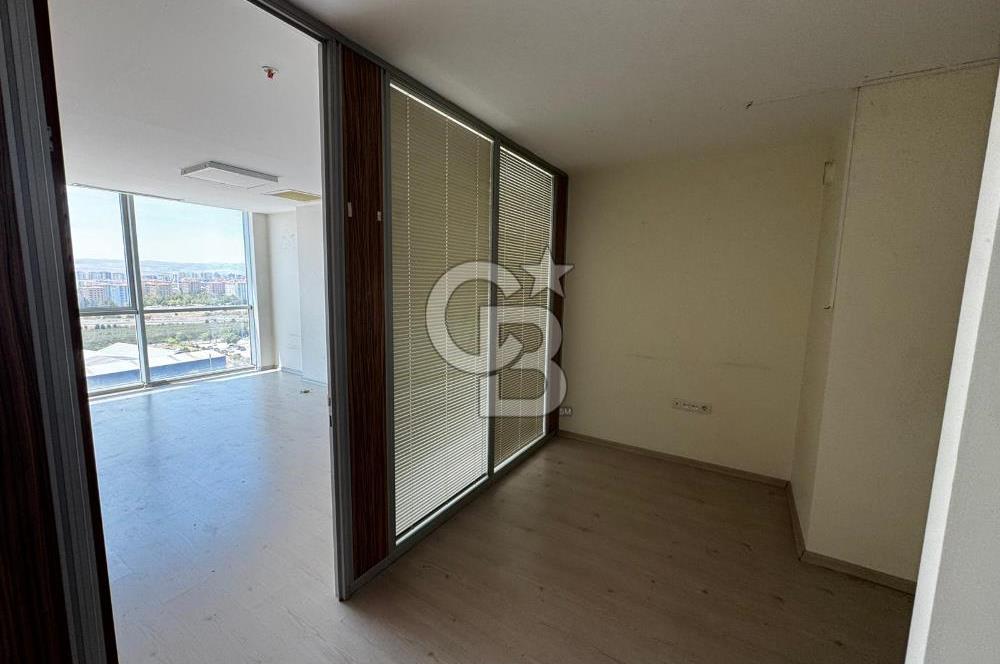 ATA YILDIZ PLAZA'DA/62 m2 NET/PANORAMİK MANZARALI/3 ODA-1 MUTFAK/ŞAHANE KİRALIK OFİS!
