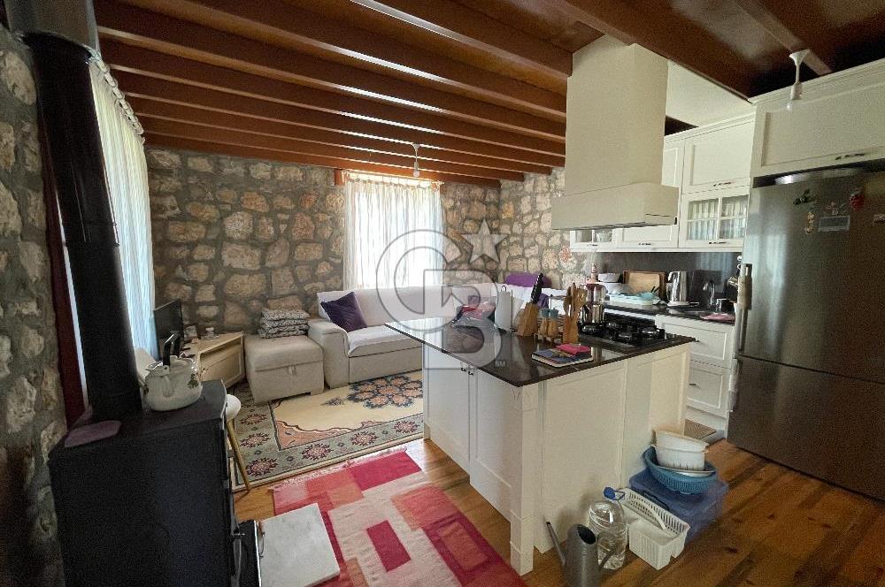 İzmir Karaburun Badembükü Satılık Taş Villa Doğa Harikası