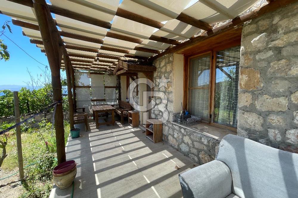 İzmir Karaburun Badembükü Satılık Taş Villa Doğa Harikası