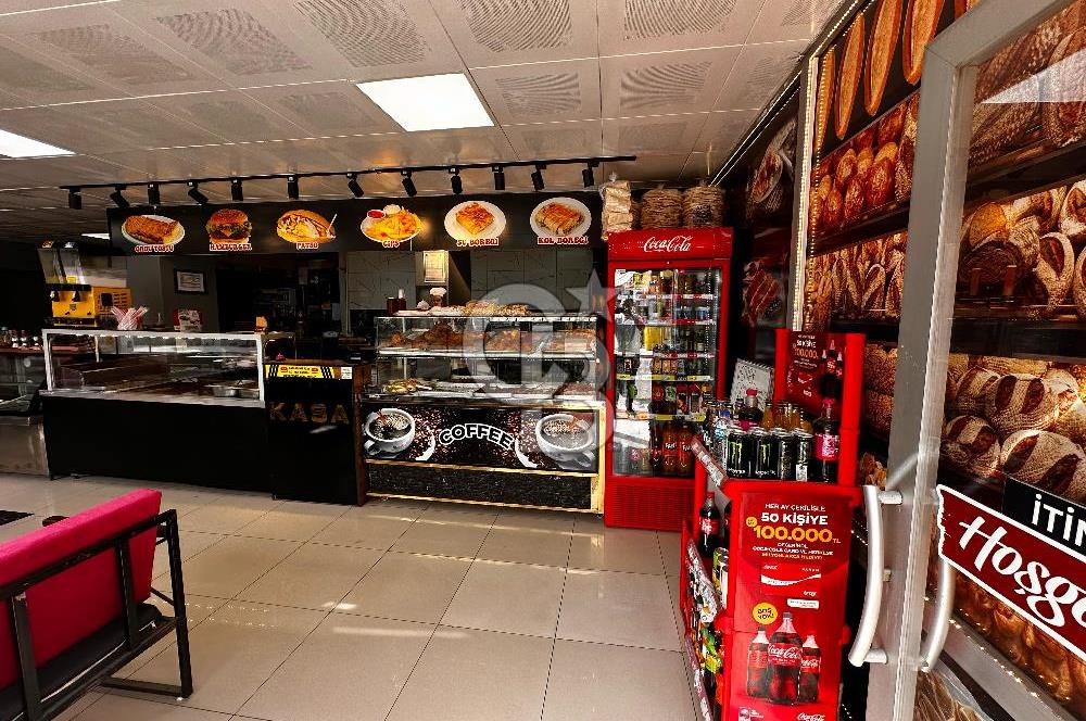 CUMHURİYET MAHALLESİ KÖŞE KONUMDA DEVREN KİRALIK CAFE RESTAURANT 
