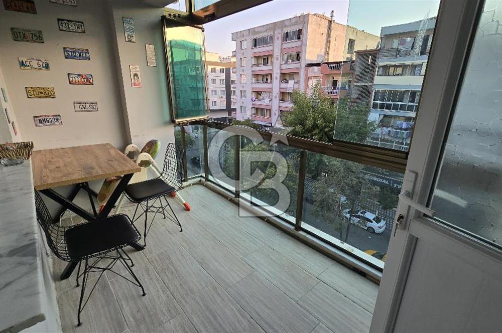 ALİAĞA KURTULUŞ MAH. ÇARŞININ İÇİNDE FULL TADİLATLI 2+1 DAİRE!